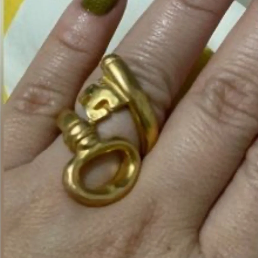Uno de 50 “Now you See” Ring